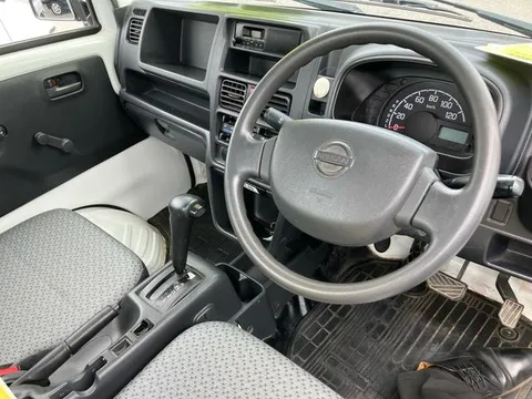 Nissan Clipper Truck