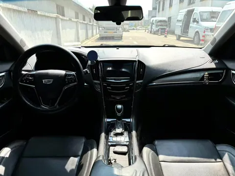 Cadillac ATS-L