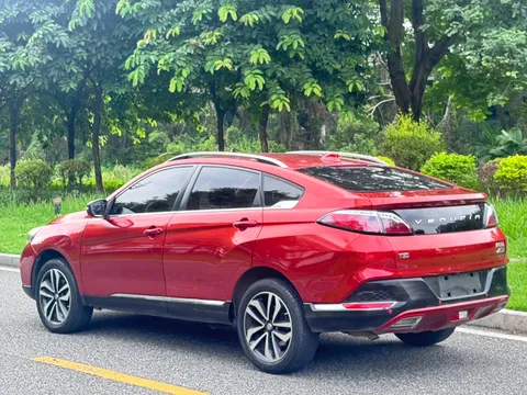 Venucia T90