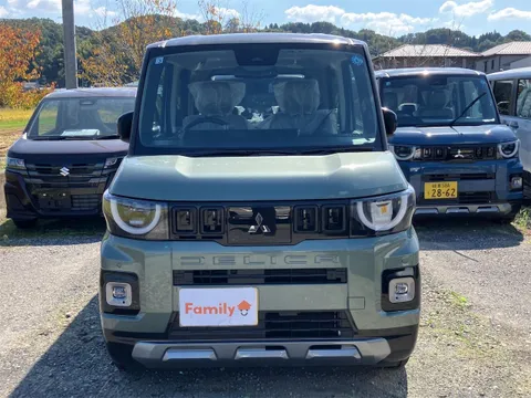 Mitsubishi Delica Mini