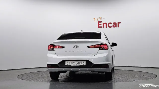 Hyundai Elantra (Avante)