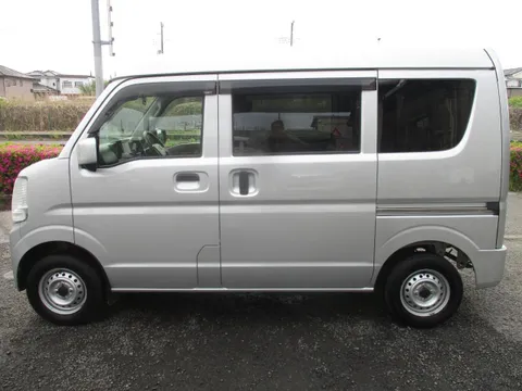 Nissan Clipper