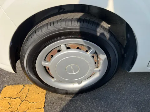 Daihatsu Mira Tocot