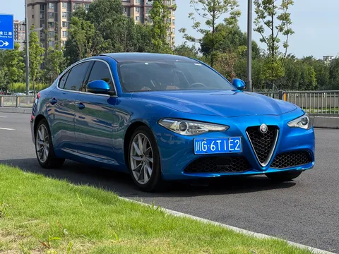 Alfa Romeo Giulia