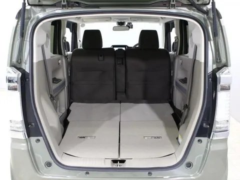 Honda N-BOX Slash