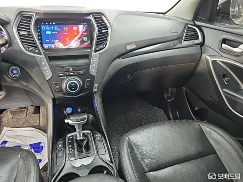 Hyundai Grand Santa Fe (Maxcruz)