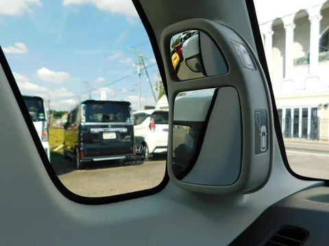 Honda N-BOX Slash
