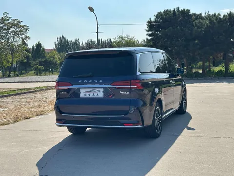Roewe iMAX8