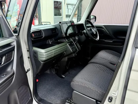Suzuki Spacia Gear
