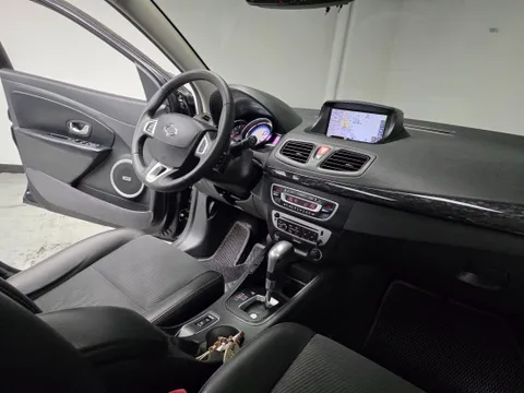 Renault SM3