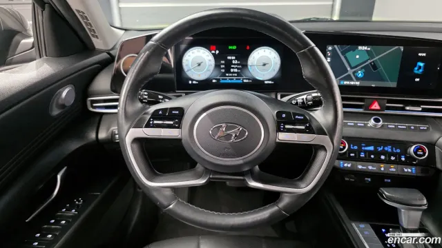 Hyundai Elantra (Avante)
