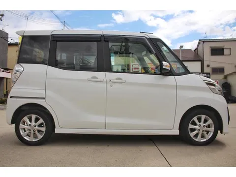 Mitsubishi eK Space Custom