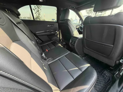 Cadillac XT4