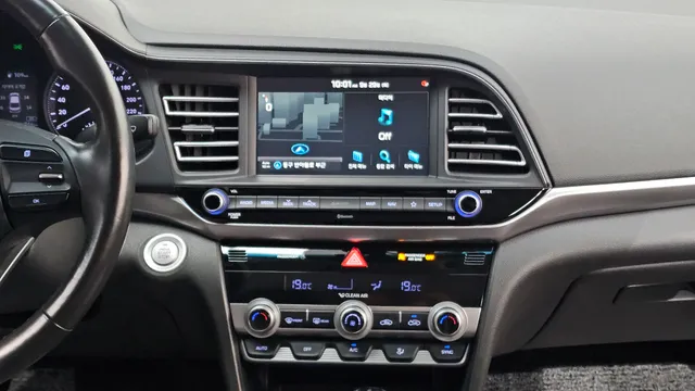 Hyundai Elantra (Avante)