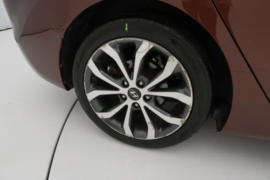 Hyundai Elantra (Avante)