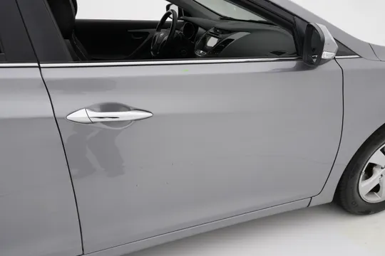 Hyundai Elantra (Avante)