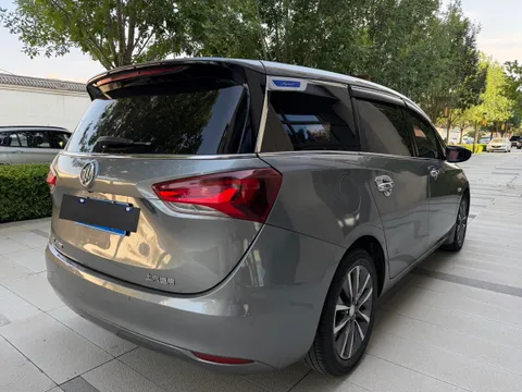 Buick GL6