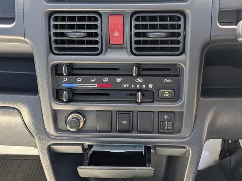 Nissan Clipper Truck
