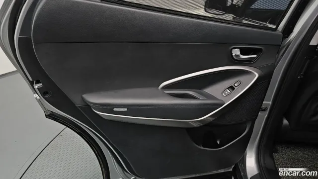 Hyundai Grand Santa Fe (Maxcruz)