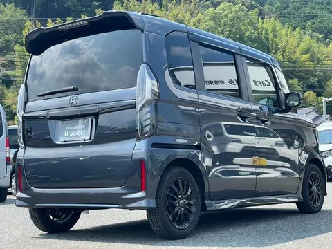 Honda N-BOX Custom
