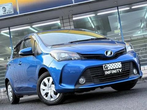 Toyota Yaris (Vitz)