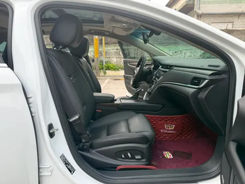 Cadillac XTS