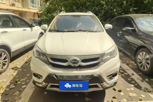 BYD S7