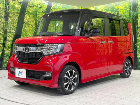 Honda N-BOX Custom