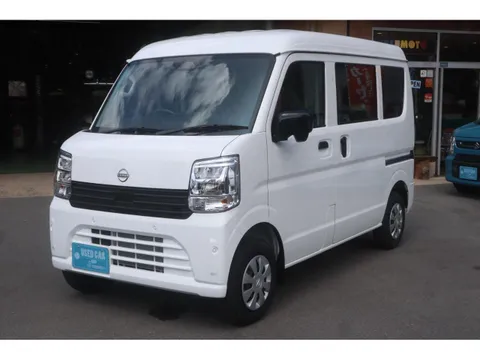 Nissan Clipper Van