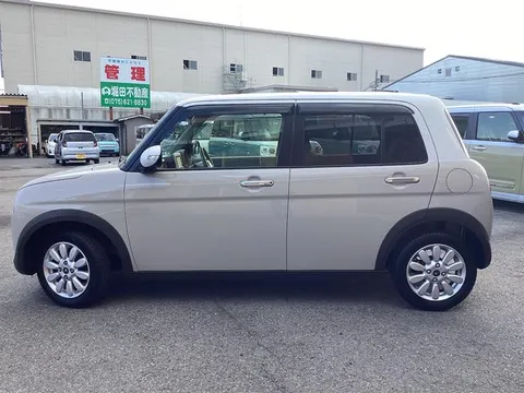 Suzuki Alto Lapin
