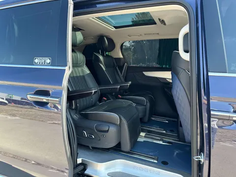 Roewe iMAX8