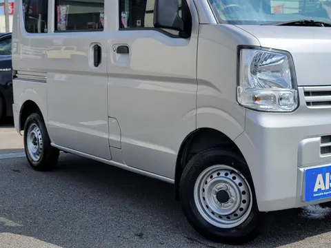 Nissan Clipper