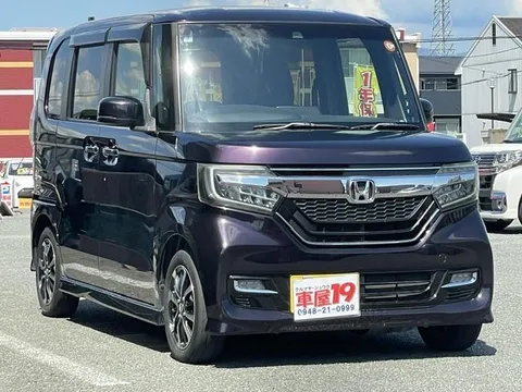 Honda N-BOX Custom