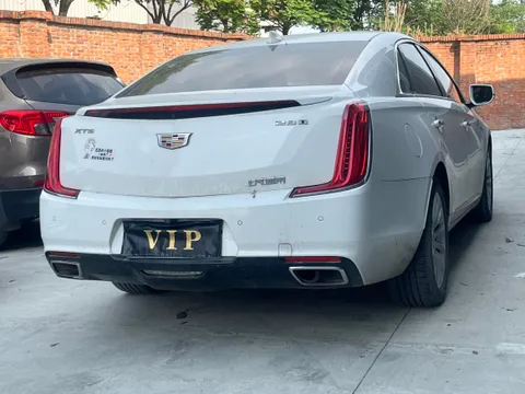 Cadillac XTS
