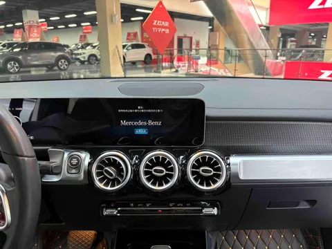 Mercedes-Benz Mercedes-Benz GLB
