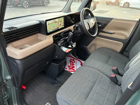 Mitsubishi Delica Mini
