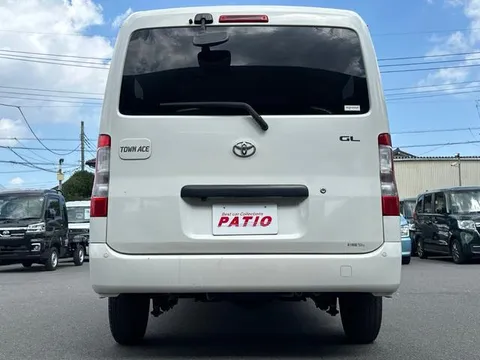 Toyota TownAce Van
