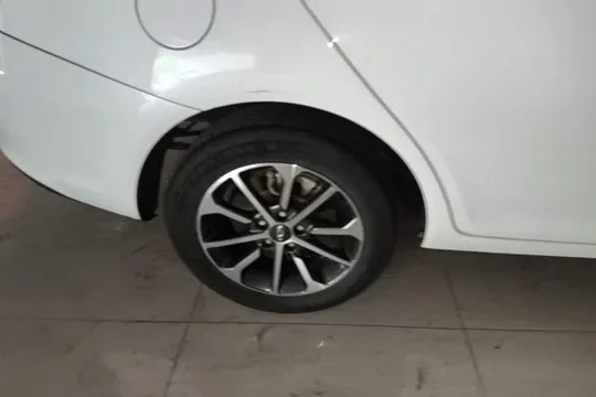Chery Arrizo 5