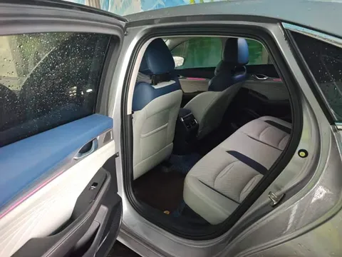 Geely Preface (Xingrui)