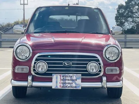 Daihatsu Mira Gino