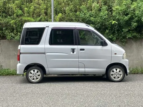 Daihatsu Atrai Wagon