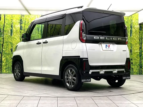 Mitsubishi Delica Mini