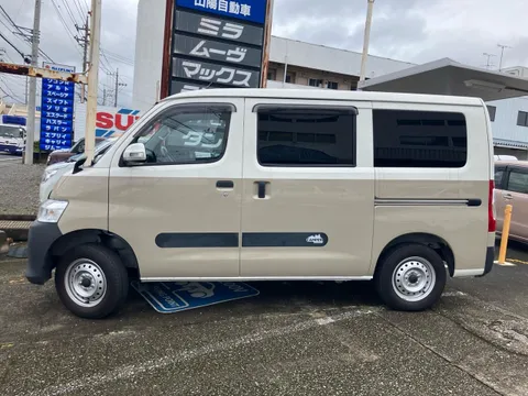 Toyota TownAce Van