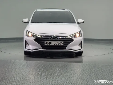 Hyundai Elantra (Avante)