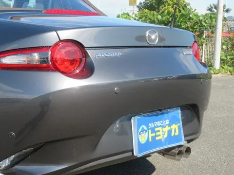 Mazda MX-5 (Roadster)