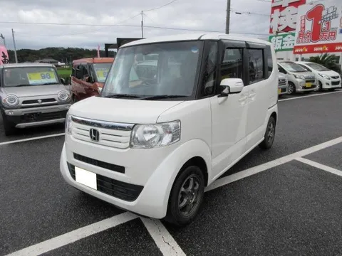 Honda N-BOX Custom