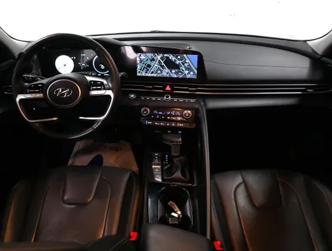 Hyundai Elantra (Avante)