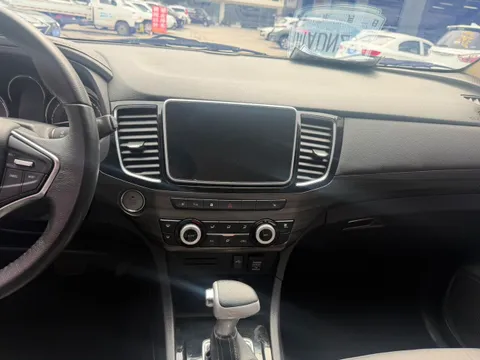 Isuzu mu-X