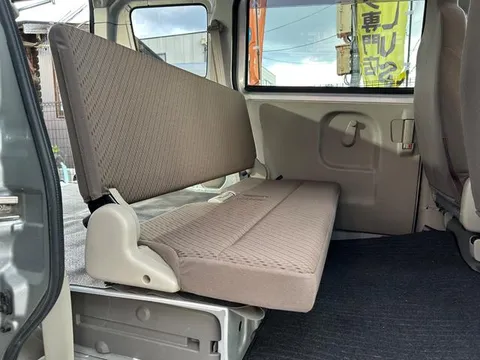 Mitsubishi Minicab Van