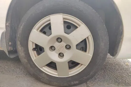 BYD F3